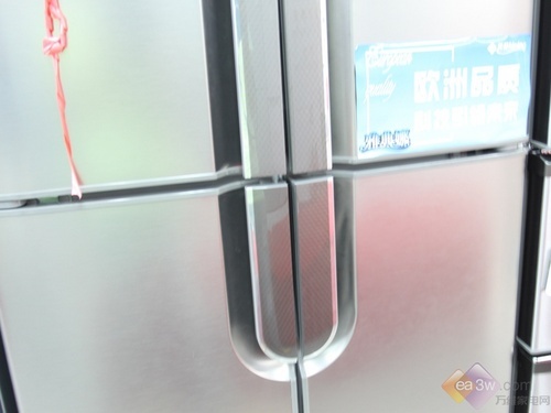 經(jīng)典四門設(shè)計 美菱高端冰箱上市受捧