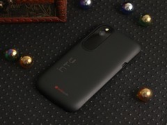 HTC T328w 黑色 背面图 