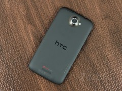 HTC One X 黑色 背面图 