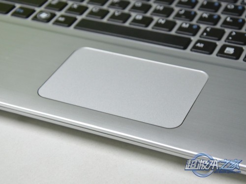 海尔win8超极本首曝配备触屏金属外壳