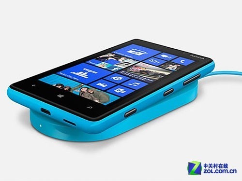 Lumia 920遭挑战 文件证实HTC 8X支持无线充