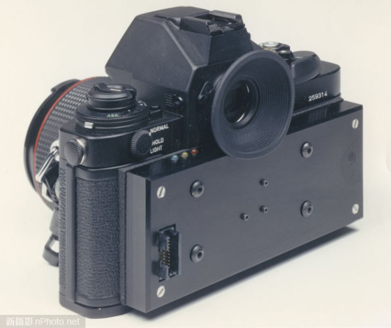世界第一台数码单反Electro Optic Camera|Opt