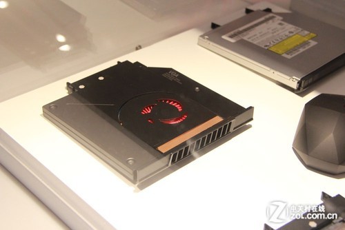 直击联想CES发布会:5大新奇外设抢眼(5)_笔记