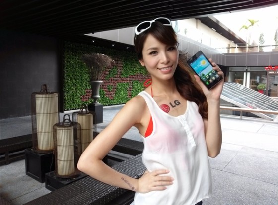 3665元！LG 4.7寸四核防水强机发布