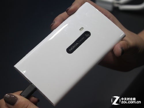 4.3Ӣ����Ļ�� ŵ����920������3250Ԫ 