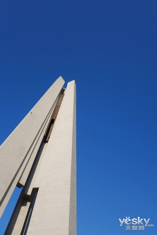 奇巧酷拍画质佳索尼QX100镜头相机性能评测