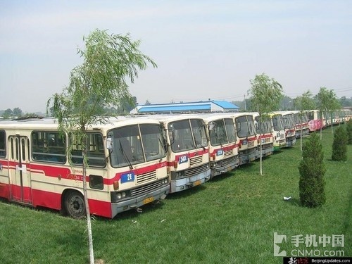 首都绿色出行之神器 体验北京实时公交