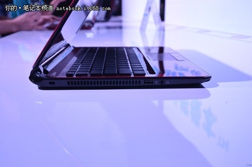 �������ֱ�����14-E031TX�۸�2799Ԫ