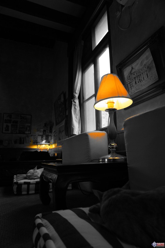 叫板无反最快对焦 索尼微单A6000评测