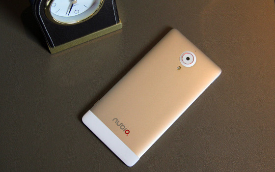 6.4Ӣ콢 nubia X6 