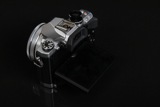 轻巧平衡之选奥林巴斯OM-DE-M10体验