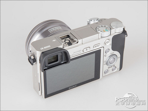 旅游必备单反 索尼A6000(16-50)售4700元- 数