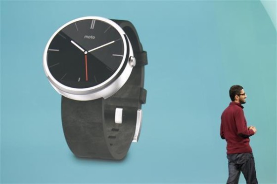 像手机一样 Moto 360将配环境光传感器 