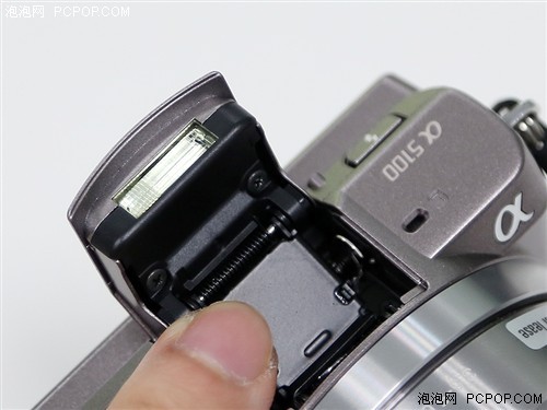 入门价格高端性能索尼微单α5100评测