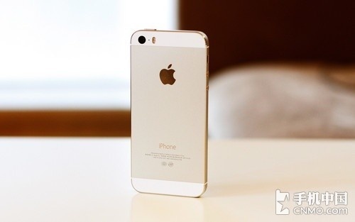 A7处理器金属身 iPhone 5s现降至3999元 