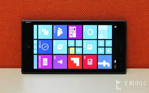 2399Ԫǧ������WP8�ĺ�Lumia830����
