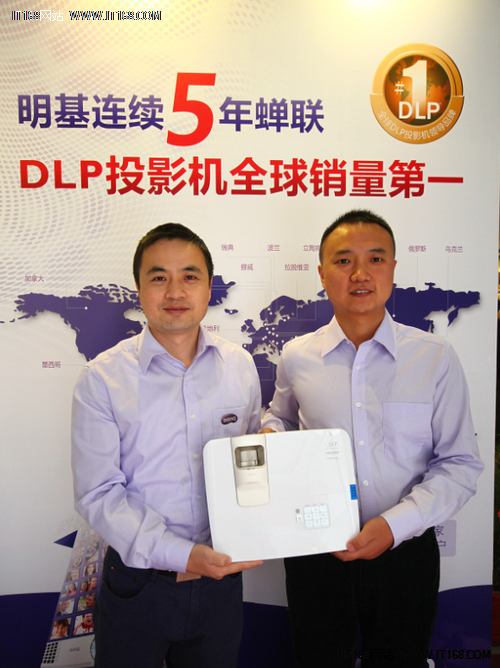 明基发布全球首款1080P专业家用投影机i700