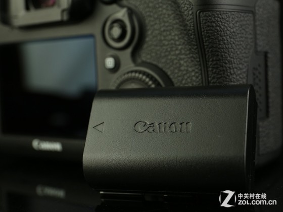 急速兼具精准佳能单反7DMarkII评测(2)