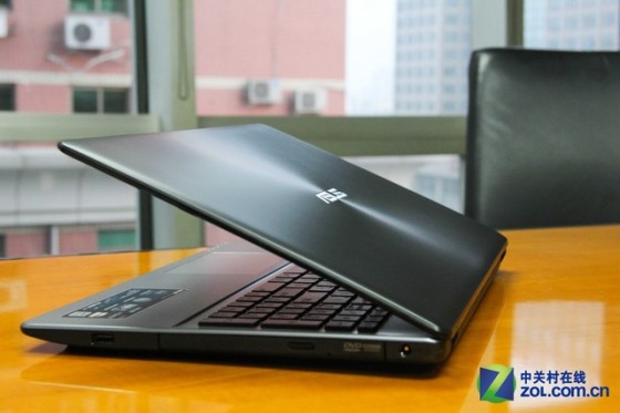 FX7600P交火 华硕VM590Z APU影音本评测