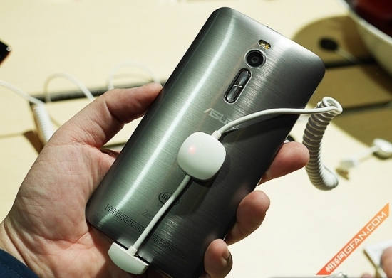 華碩ZenFone2預計將推高通和聯發科版