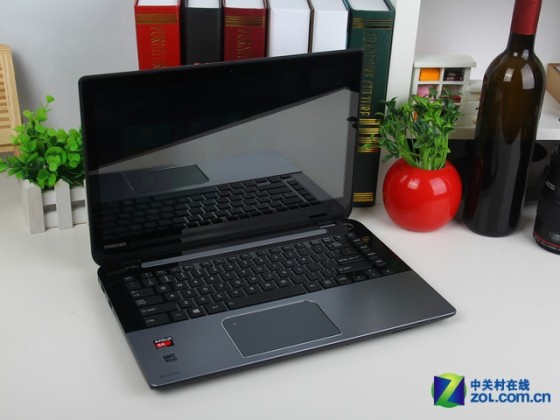 东芝 S40D银色 外观图