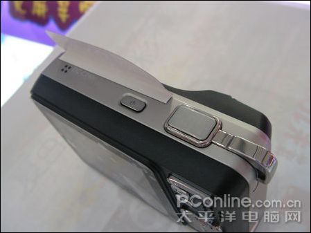 ������700�������������C740i��899Ԫ