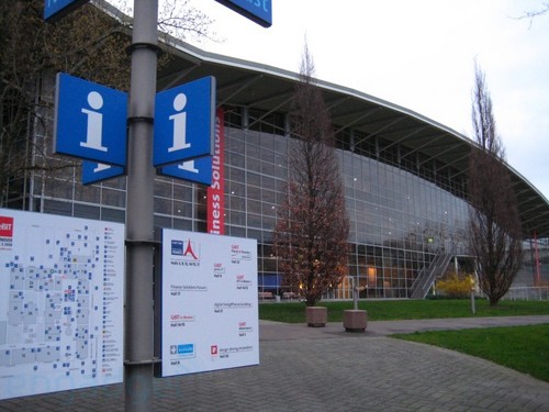 �Ƽ�ʱ��_CeBIT2008��ŵ�����ѵ��Ӽ�ͨ��չ4�տ�Ļ