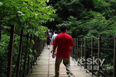 绿水天蓝洞险桐庐景 快活自在逍遥天极人