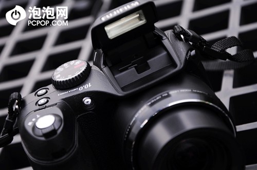 最超值入门长焦富士S2000HD套装促销