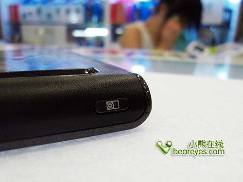 65纳米主控芯片蓝魔高清MP4惊爆低价