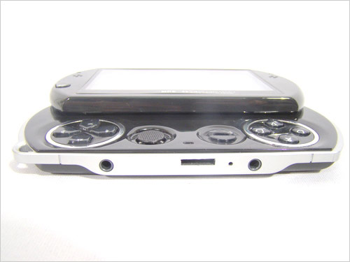 绝对高仿 山寨版PSP go超低价亮相市场_数码