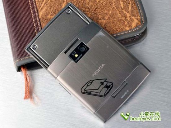 诺基亚首款方形智能机 X5-01仅售1150_数码