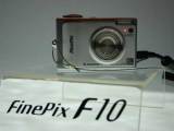 ʿ FinePix F10