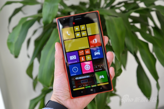 六寸大屏WP系统手机诺基亚Lumia+1520评测