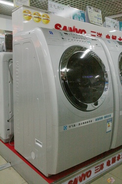 大容量高洗净比三洋新款斜滚筒图赏