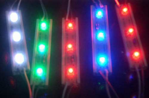 LED����ǿ���ģ�Һ����һ����������