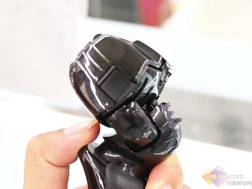 精品高端设计 松下剃须刀ES-LA92评测_家电_科技时代_新浪网