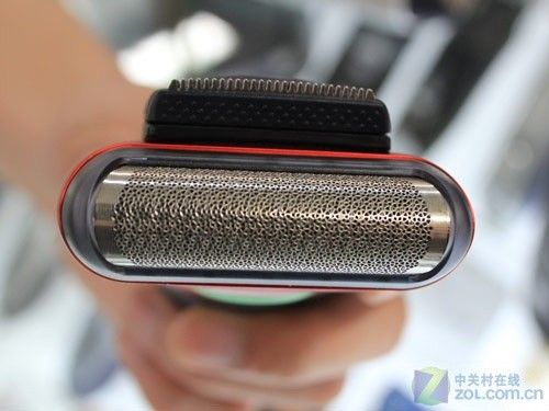 搭配旋转造型器吉列博朗剃须刀499元