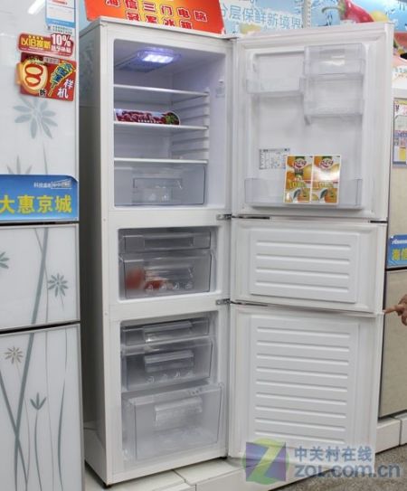 生态果蔬保鲜盒海信三开门冰箱2499元