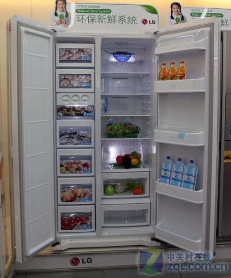 门上制冰节约空间LG对开门冰箱8800元