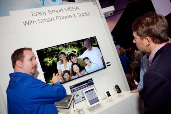 CES2012松下展台前所未有的高科技生活