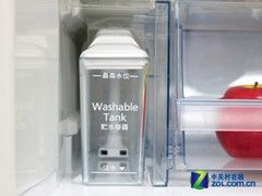 卖场直降500元松下无霜三门冰箱热销