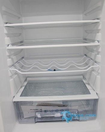 宁静更省心美菱207L两门冰箱卖场热销