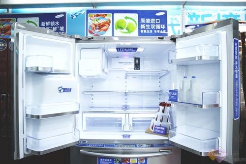 怎么快速除冰箱冷冻室的冰 1338165262_KejgfS.jpg