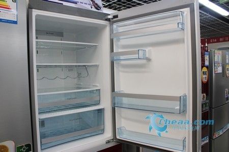 超大存储空间热门卡萨帝两门冰箱促销