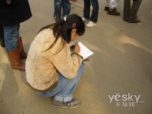 ITӰ���й�У԰���人��վ֮�人��ѧ
