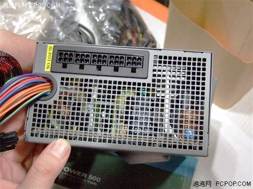 ANTEC�ж�500W��Դ��½�����г�799Ԫ