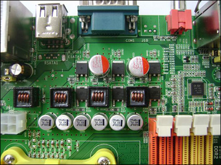超磐手NF520,打造网吧稳定性价比专用主板!_