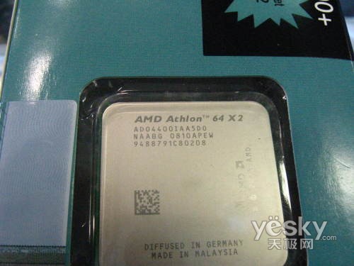 AMD速龙4400+取代4200+成市场新宠售420元