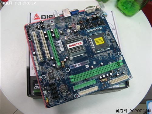 挑战DX10整合主板台系GF7100狂降100